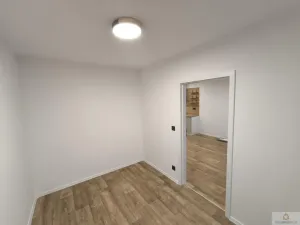 Pronájem bytu 2+kk, Olomouc - Neředín, gen. Píky, 37 m2