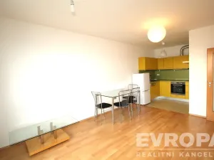 Pronájem bytu 2+kk, Praha - Hloubětín, Nademlejnská, 54 m2