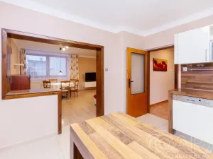 Pronájem rodinného domu, Opařany, 147 m2