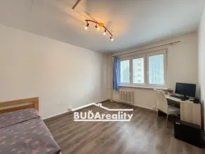 Prodej bytu 3+1, Zlín - Malenovice, Husova, 65 m2