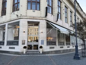 Pronájem restaurace, Pardubice, náměstí Republiky, 350 m2
