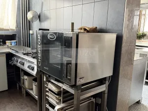 Pronájem restaurace, Pardubice, náměstí Republiky, 350 m2