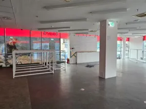 Pronájem obchodního prostoru, Praha - Holešovice, Jankovcova, 291 m2