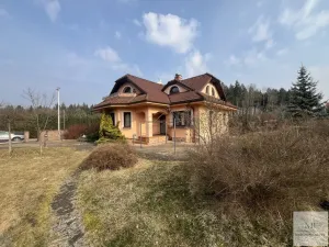 Prodej vily, Nová Role - Mezirolí, 350 m2