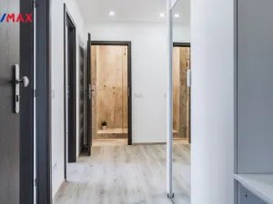 Pronájem bytu 3+1, Praha - Střížkov, Habartická, 61 m2