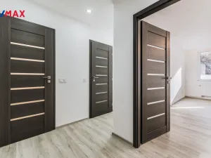 Pronájem bytu 3+1, Praha - Střížkov, Habartická, 61 m2