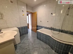 Pronájem bytu 2+kk, Praha, Kamenická, 61 m2
