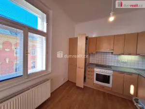 Pronájem bytu 2+kk, Praha, Kamenická, 61 m2