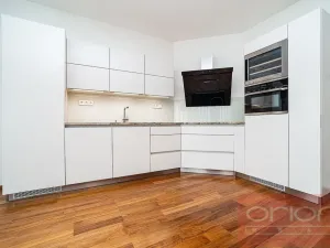 Pronájem bytu 3+kk, Praha - Smíchov, Pod Děvínem, 96 m2
