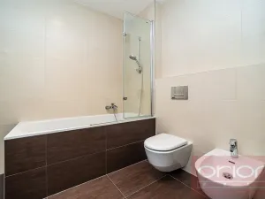 Pronájem bytu 3+kk, Praha - Smíchov, Pod Děvínem, 107 m2