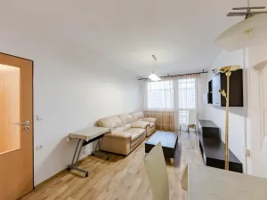 Pronájem bytu 2+kk, Praha - Kobylisy, Rajmonova, 66 m2