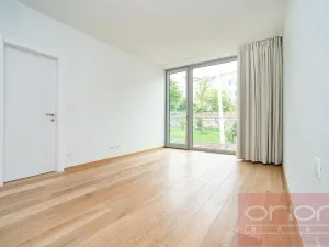 Pronájem bytu 4+kk, Praha - Smíchov, Holečkova, 211 m2