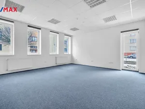 Pronájem kanceláře, Hradec Králové - Slezské Předměstí, Sládkova, 170 m2
