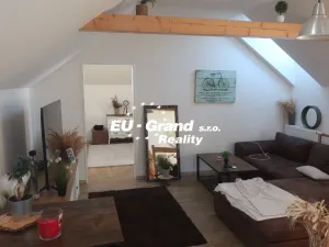 Pronájem bytu 2+kk, Rumburk - Rumburk 2-Horní Jindřichov, Vojtěcha Kováře, 60 m2