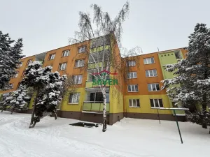 Prodej bytu 3+1, Postoloprty, Jiráskovo náměstí, 82 m2