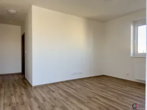 Pronájem bytu 2+kk, Dašice, U Kasáren, 44 m2