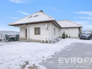 Prodej rodinného domu, Ústí nad Labem - Hostovice, Hostovická, 300 m2