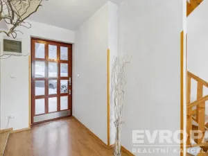 Prodej rodinného domu, Ústí nad Labem - Hostovice, Hostovická, 300 m2