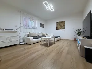 Prodej rodinného domu, Slaný - Trpoměchy, 120 m2