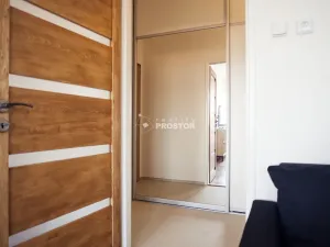 Pronájem bytu 1+1, Praha - Libeň, Sokolovská, 44 m2