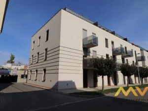 Pronájem bytu 2+kk, Hradec Králové, Balbínova, 45 m2