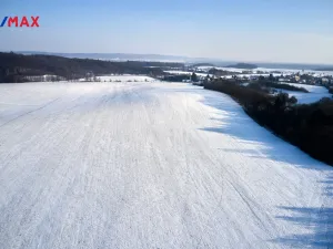 Prodej pole, Jeníkovice, 46475 m2