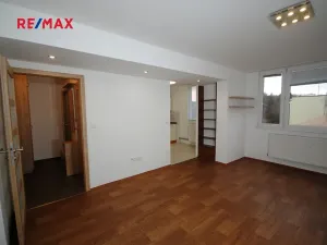 Pronájem bytu 1+1, Kutná Hora, Ortenova, 35 m2