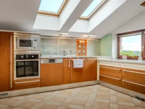 Prodej rodinného domu, Sulice - Želivec, Hlavní, 370 m2