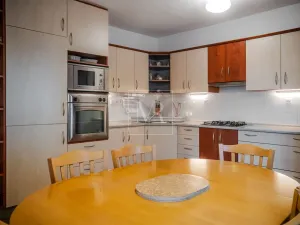 Prodej rodinného domu, Sulice - Želivec, Hlavní, 370 m2