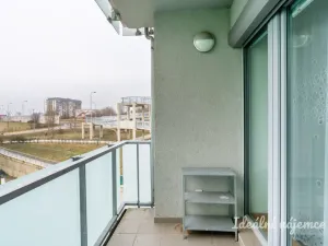 Pronájem bytu 1+kk, Praha - Řeporyje, Kakosova, 38 m2