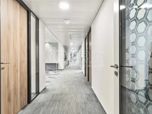 Pronájem kanceláře, Praha - Dejvice, Evropská, 318 m2