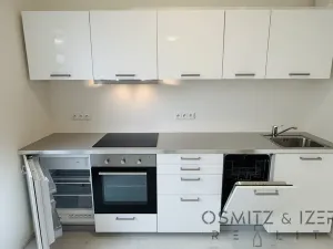 Pronájem bytu 1+kk, Praha - Horní Měcholupy, Padovská, 35 m2