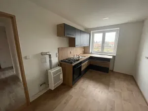 Pronájem bytu 2+1, Břeclav, 60 m2