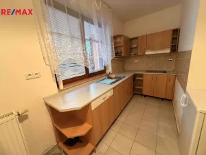 Pronájem rodinného domu, Karlovy Vary, Slovenská, 130 m2