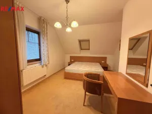 Pronájem rodinného domu, Karlovy Vary, Slovenská, 130 m2