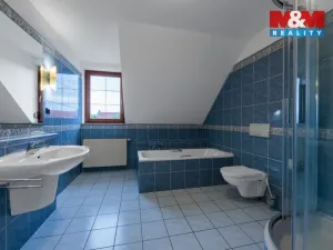 Prodej rodinného domu, Kolová - Háje, 330 m2