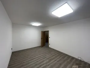 Pronájem bytu 3+1, Jihlava, Březinova, 74 m2