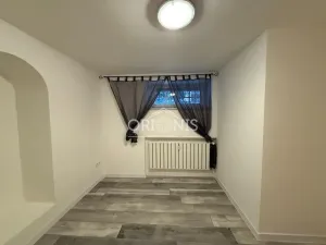 Pronájem bytu 2+1, Chomutov, Holečkova, 50 m2