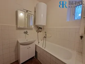 Prodej bytu 1+1, Přerov, Šrobárova, 57 m2