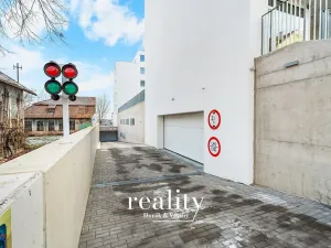 Prodej bytu 3+kk, Znojmo, Jarošova, 76 m2