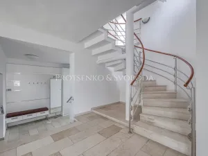 Prodej vily, Křižanov, Benešovo náměstí, 530 m2