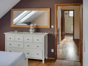 Prodej rodinného domu, Mořina, 239 m2