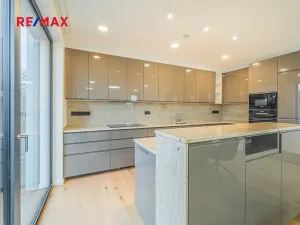 Pronájem bytu 3+kk, Praha - Kunratice, Děbolínská, 92 m2