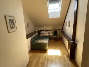 Pronájem bytu 3+kk, Žebrák, Náměstí, 87 m2