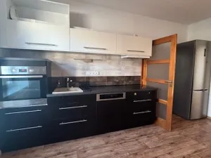 Pronájem bytu 2+kk, Hradec Králové, Střelecká, 58 m2