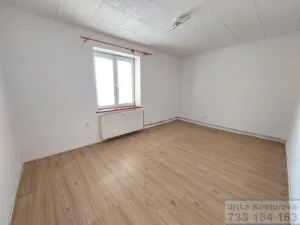 Prodej bytu 3+1, Krnov - Pod Bezručovým vrchem, Hlubčická, 68 m2