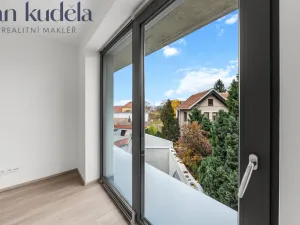 Pronájem bytu 1+kk, Brno, Líšeňská, 29 m2