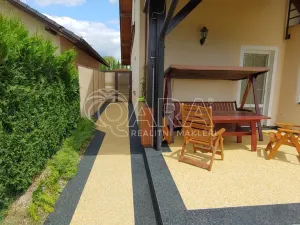 Prodej vícegeneračního domu, Srubec, 334 m2