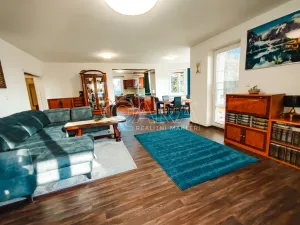 Prodej vícegeneračního domu, Srubec, 334 m2