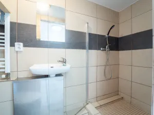 Pronájem bytu 2+kk, Hostivice, Čsl. armády, 46 m2